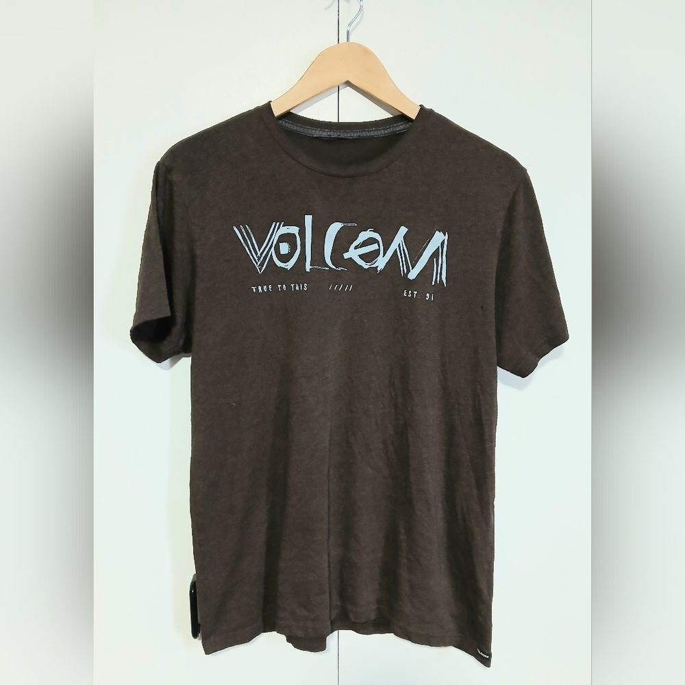 Volcom Brown Graphic T-Shirt Men’s M Volcom Stone Logo On Back Light Blue